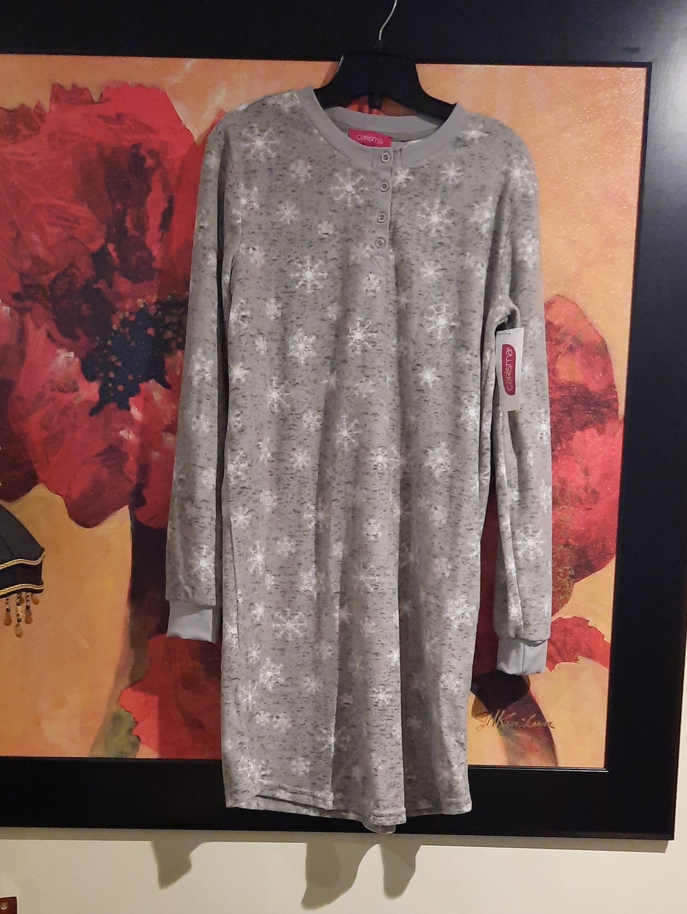 NWT Carisma Grey Gray COZY Baby Blanket Soft Nightgown Size Small